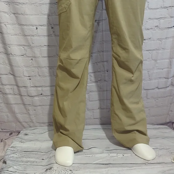 Eddie Bauer hiking pants - Picture 3 of 9